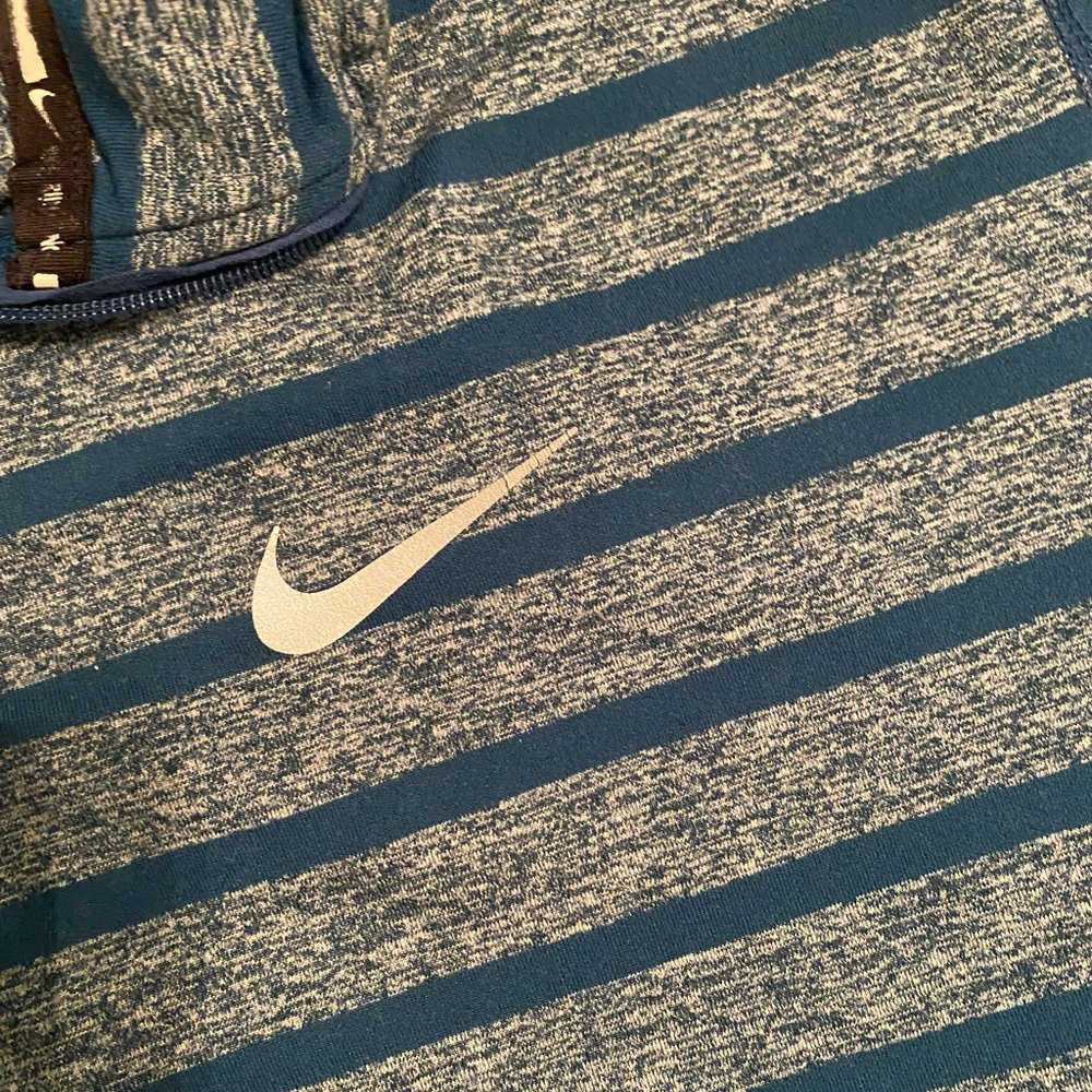 Nike pullover
